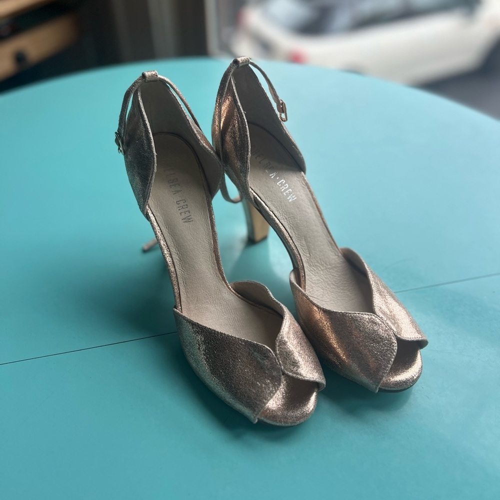 Chelsea Crew Lola Women's Metallic Heels